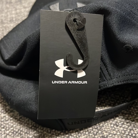 NWT Women's UA Wordmark Hat - Picture 5 of 9